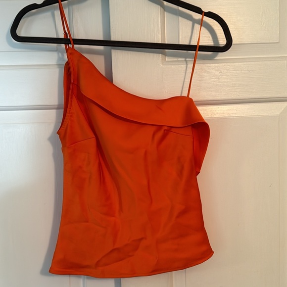 ASTR Shion satin off shoulder top - Picture 3 of 4